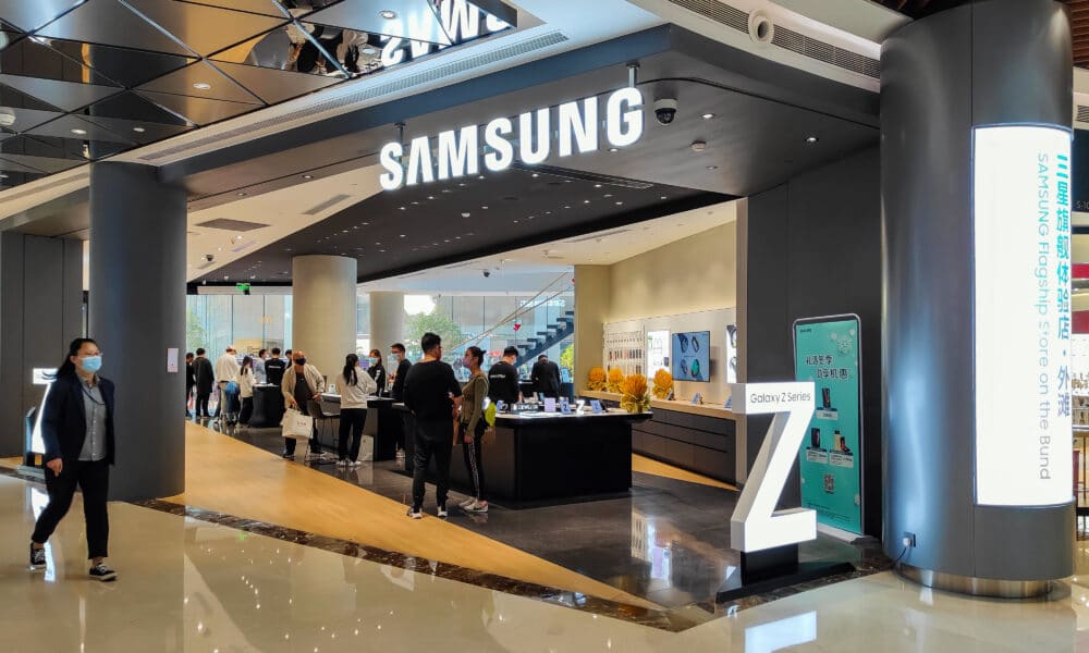 106998064 1641518771345 gettyimages 1236317626 Samsung Flagship Store