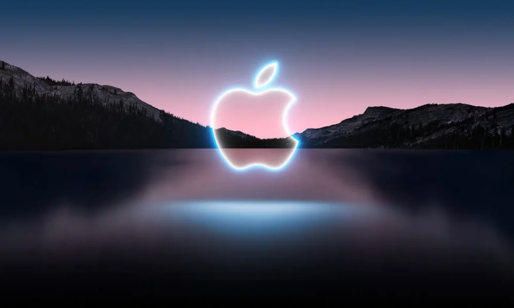 apple event 2021 apple logo glowing reflection lake 3840x2160 6482 scaled.jpg