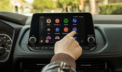 جوجل تطلق تحديث Android Auto 12.8 لتعزيز تجربة القيادة الذكية والآمنة