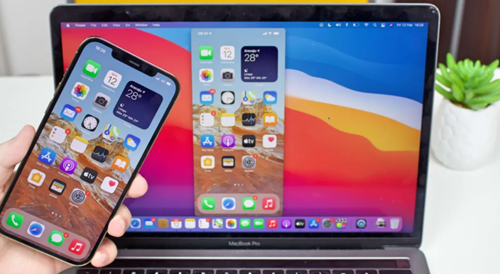 دليل تفعيل واستخدام ميزة عكس شاشة الآيفون على الماك في نظام macOS Sequoia