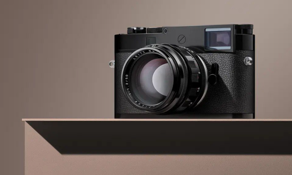 إصدار فاخر جديد كاميرا Leica M11 السوداء اللامعة وعدسة Noctilux M المميزة