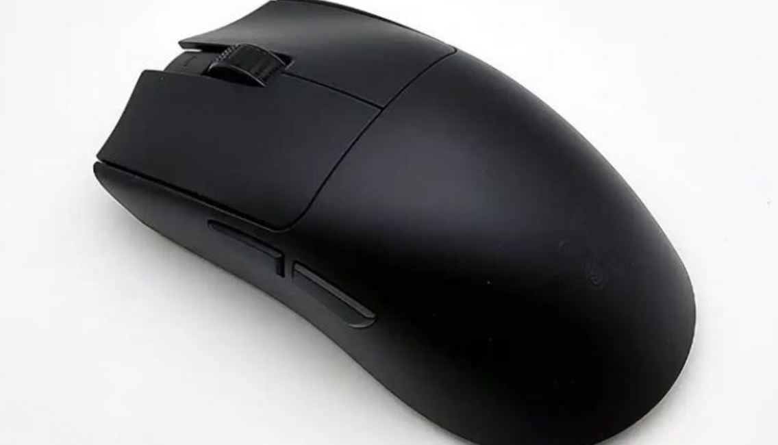 مراجعة شاملة لفأرة الألعاب Razer Viper V3 Pro وقاعدة الشحن Razer Mouse Dock Pro