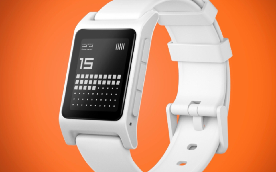 عودة Pebble من جديد نظرة أولى على ساعة Core 2 Duo الذكية أثناء العمل