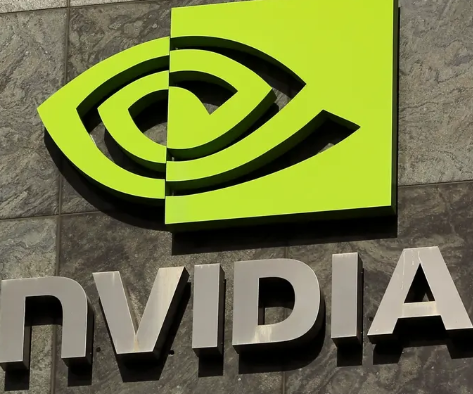 ترامب يتراجع عن تفكيك إنفيديا من الجهل إلى الإعجاب