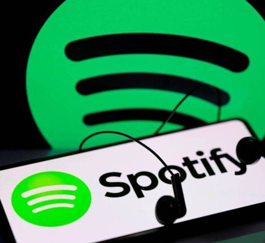 فرقة وهمية من صنع الذكاء الاصطناعي تخدع نصف مليون مستمع على سبوتيفاي