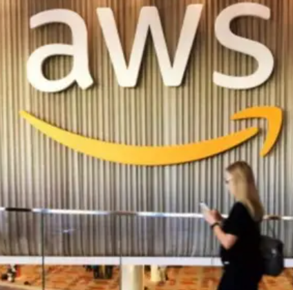 هل تنافس آبل AWS خطة سرية لدخول سوق الحوسبة السحابية