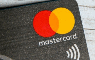 ماستر كارد تحت المجهر جدل الرقابة يمتد إلى بثوث Riot Games