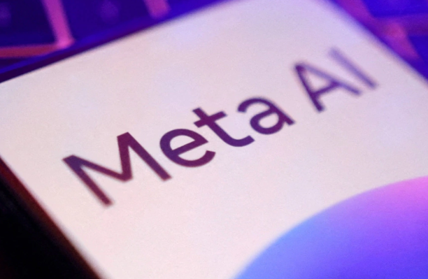 موجة انتقالات تضرب أبل ميتا تواصل استقطاب كبار خبراء الذكاء الاصطناعي