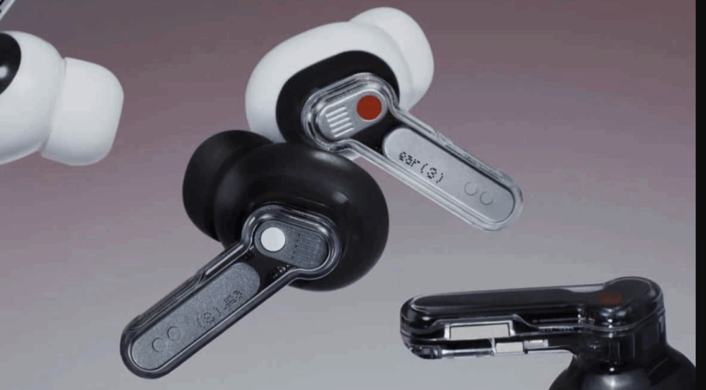 Nothing تكشف عن سماعات Ear 3 بميزة الميكروفونات في علبة الشحن
