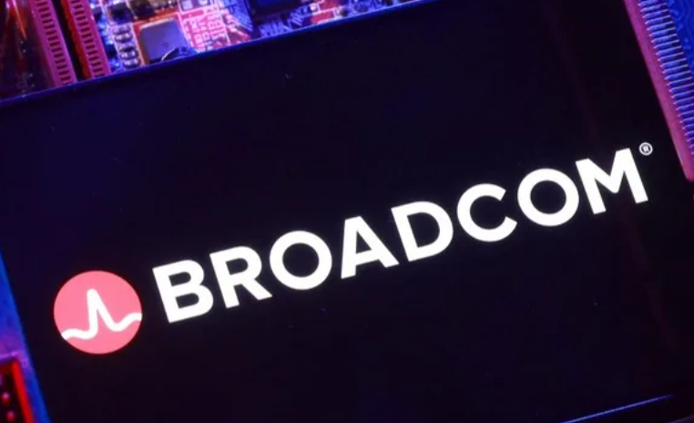 OpenAI تدخل سباق تصنيع رقاقات الذكاء الاصطناعي بالشراكة مع Broadcom