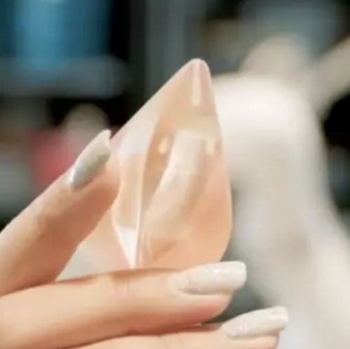 ابتكار صيني روبوت بحجم حبة رمل يفتح آفاقًا جديدة للطب الدقيق