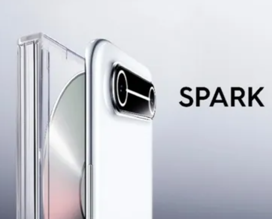 تكنو تكشف عن هاتفها فائق النحافة Slim