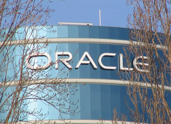 صفقة قياسية OpenAI تتعاقد مع أوراكل بقيمة 300 مليار دولار