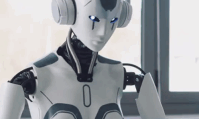 وظائف جديدة بسبب عيوب الذكاء الاصطناعي البشر يصلحون ما أفسدته الخوارزميات