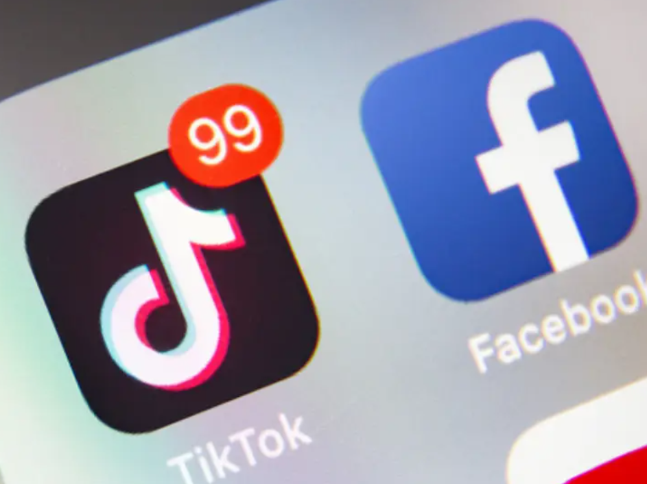 فيسبوك يتجدد بخوارزميات ذكية وميزات تفاعلية لمنافسة تيك توك