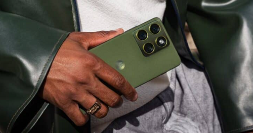 موتورولا تعود بقوة إلى سباق الهواتف النحيفة مع إطلاق Edge 70 الجديد