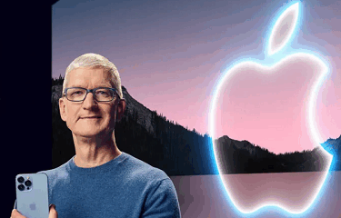 آيفون 2027 تصميم ثوري بكاميرا مخفية وشاشة بلا حواف 31