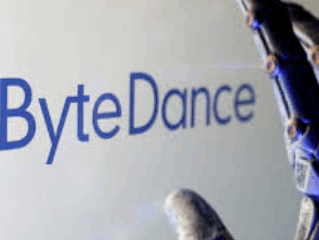 آيفون فولد أول جهاز قابل للطي من أبل يعتمد eSIM بالكامل 10