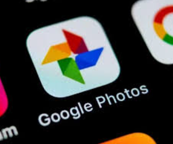 آيفون فولد أول جهاز قابل للطي من أبل يعتمد eSIM بالكامل 14