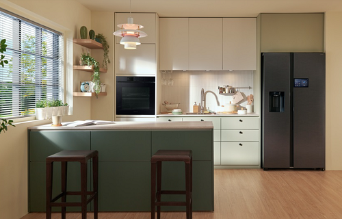 سامسونج تعيد تعريف المطبخ الذكي ثلاجات تتحكم بالأبواب صوتيًا وتتعرف على الطعام بالذكاء الاصطناعي