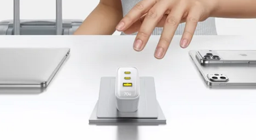 شاحن جديد من Baseus بقوة 70 واط وتصميم مدمج لدعم ثلاثة أجهزة في وقت واحد 32 شاحن جديد من Baseus بقوة 70 واط وتصميم مدمج لدعم ثلاثة أجهزة في وقت واحد