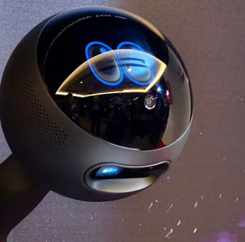 لينوفو تكشف عن AI Workmate رؤية جديدة للحاسوب المكتبي الذكي في MWC2026