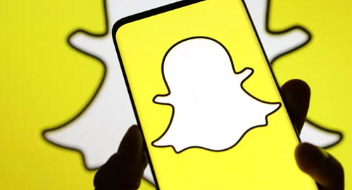 سناب شات تعزز التفاعل بالمواقع شارات الولاء تكشف عاداتك اليومية