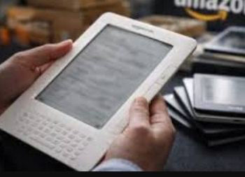 أمازون تُنهي عصر كيندل القديم إيقاف الدعم رسميًا في مايو 2026