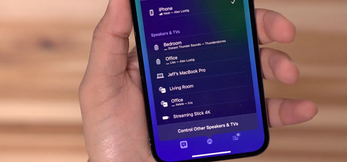 iOS 27 قد يضيف دعماً مدمجاً لـ Google Cast وبروتوكولات بث خارجية