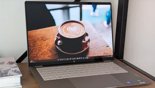 HP OmniBook Ultra 14 الوريث الجديد لسلسلة Spectre بمزيج من القوة والأناقة