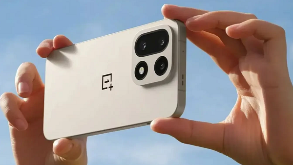 هاتف OnePlus 16 يقترب مع ترقيات قوية للشاشة وتجربة الألعاب 32 هاتف OnePlus 16 يقترب مع ترقيات قوية للشاشة وتجربة الألعاب
