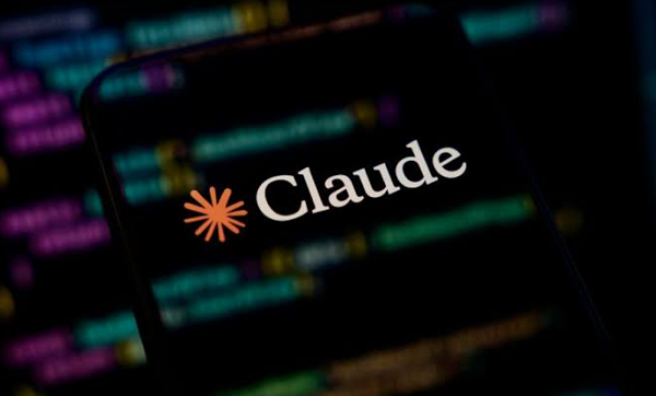 Claude in Chrome يقتحم متصفحك.. ويواصل مهامك على الكمبيوتر والهاتف دون انقطاع 32 Claude in Chrome يقتحم متصفحك.. ويواصل مهامك على الكمبيوتر والهاتف دون انقطاع