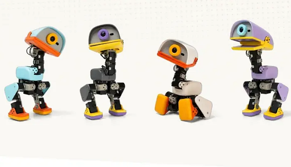روبوت Microduck.. بطة ذكية صغيرة تتعلم بنفسها وتمشي وتتزلج بـ399 دولارًا