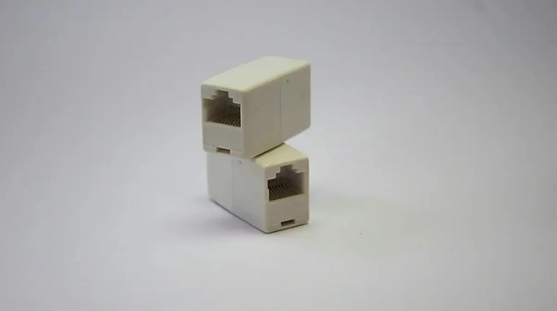 موصل Ethernet لإطالة كابل الإنترنت. ما هو وكيف تستخدمه بشكل صحيح؟