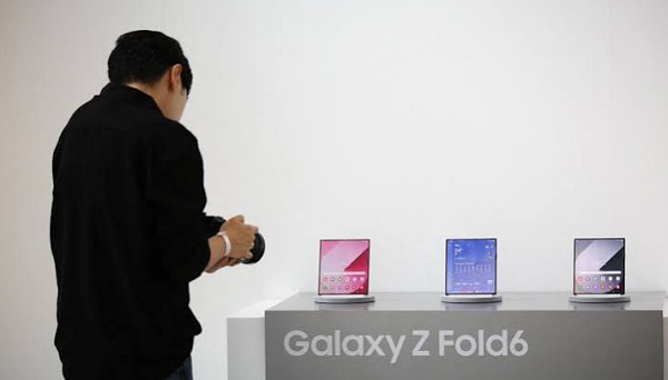 تحديث أندرويد 17 من سامسونغ يصل إلى هواتف Galaxy القديمة والجديدة