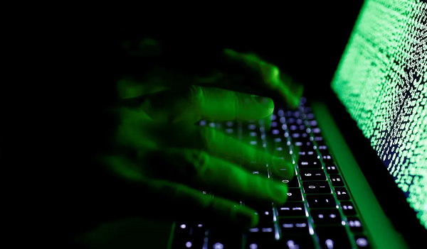 شرائح ذاكرة مستعملة تدخل الهواتف الذكية لمواجهة أزمة نقص المكونات 2 شرائح ذاكرة مستعملة تدخل الهواتف الذكية لمواجهة أزمة نقص المكونات