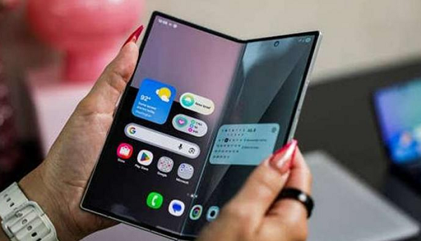 هواتف Galaxy Z القابلة للطي قد تصل إلى 6 طرازات من سامسونغ في 2027