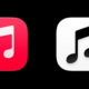 أيقونة Apple Music الجديدة تثير غضب المستخدمين بعد التخلي عن اللون الأحمر