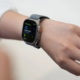 تعويضات أبل لماسميو ترتفع إلى 818 مليون دولار في قضية Apple Watch