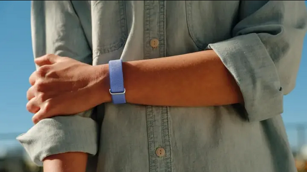 سوار Fitbit Edge الجديد.. غوغل تكشف موعد الإعلان عن جهازها الصحي 16 سوار Fitbit Edge الجديد.. غوغل تكشف موعد الإعلان عن جهازها الصحي
